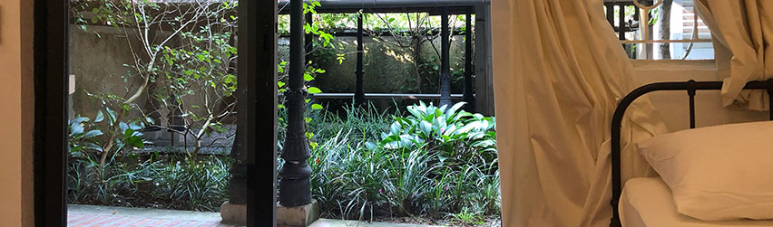 Water Courtyard Family Room